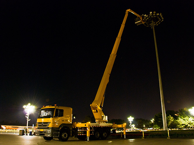45米高空作業車天安門廣場工作場景